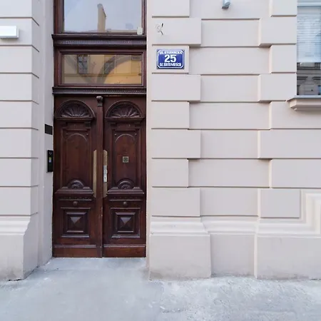 Appartamento M3 Main Square *